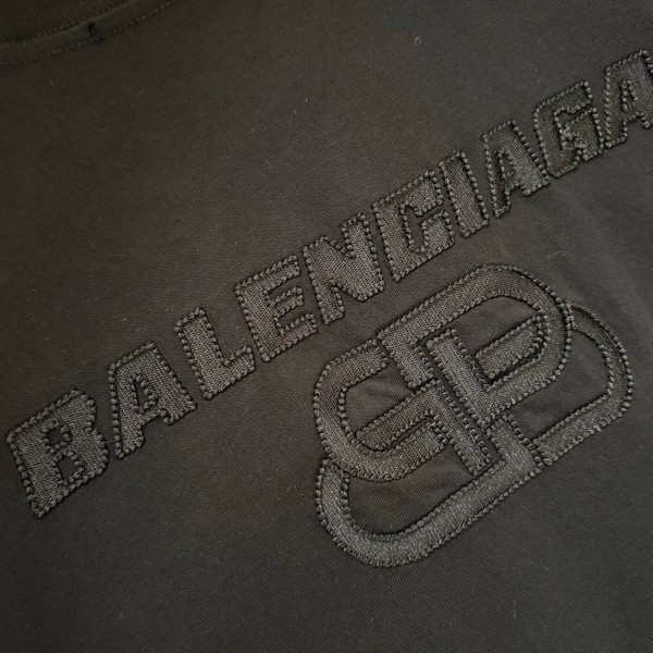 BALENCIAGA  IRON LOGO 5