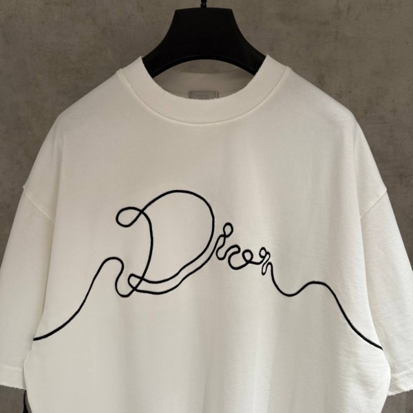 DIOR WRITTEN WHITE COLOR T-SHIRT 3