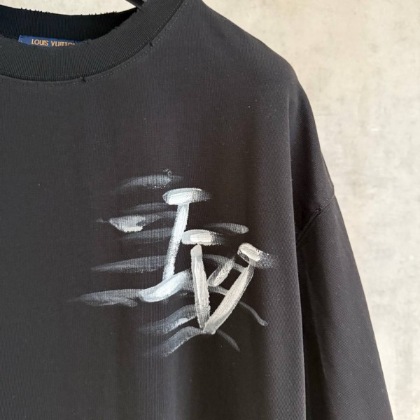 BACK SIDE: LV DESIGNED BLACK COLOR 4