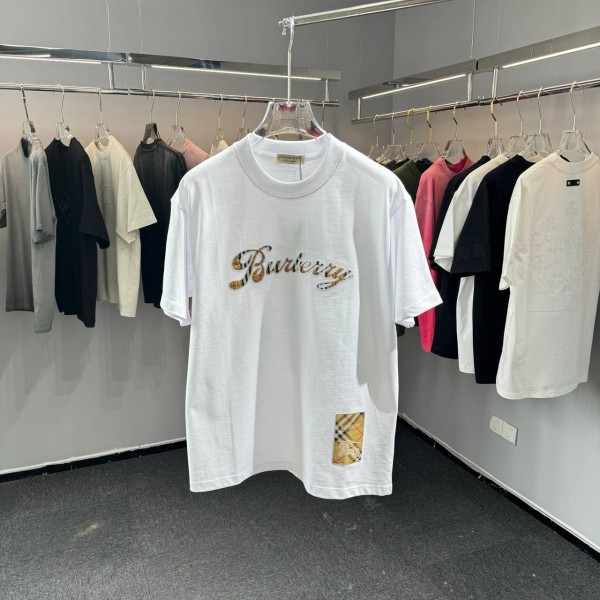 BURBERRY WHITE COLOR MIDDLE LOGO