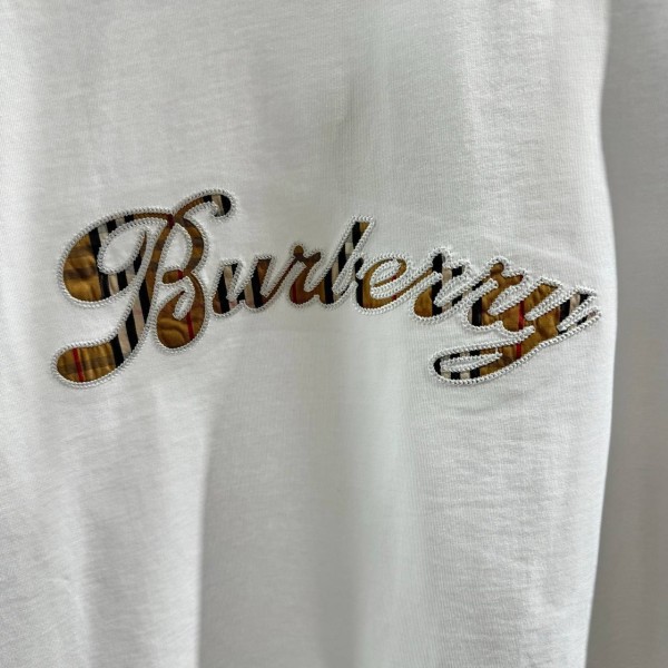 BURBERRY WHITE COLOR MIDDLE LOGO 3