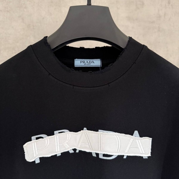 prada black color T-shirt with a black stripe in the middle 5